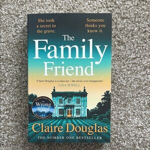 The Family Friend • Claire Douglas Paperback Book